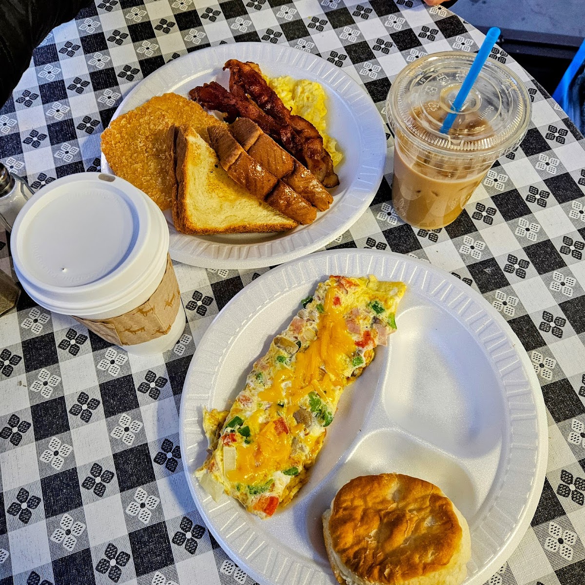 Banner Barb's Dream Hut 03